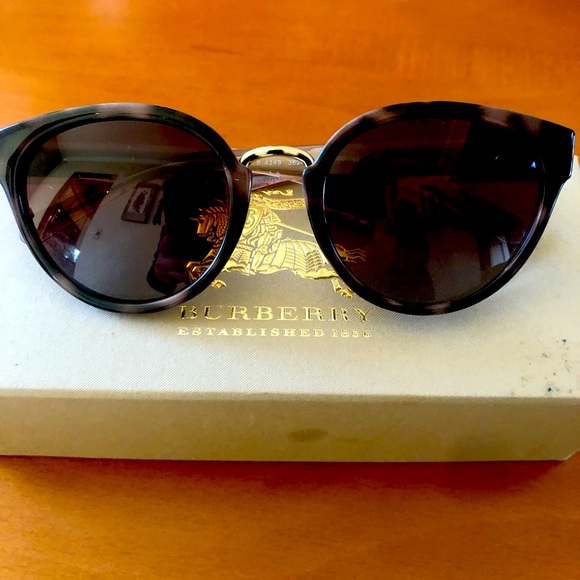 Burberry Sunglasses main image 5